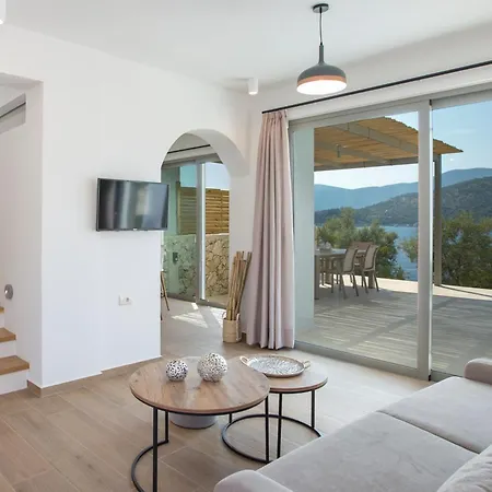 Villa Armiriki-private Sea Access