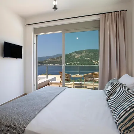 Villa Armiriki-private Sea Access