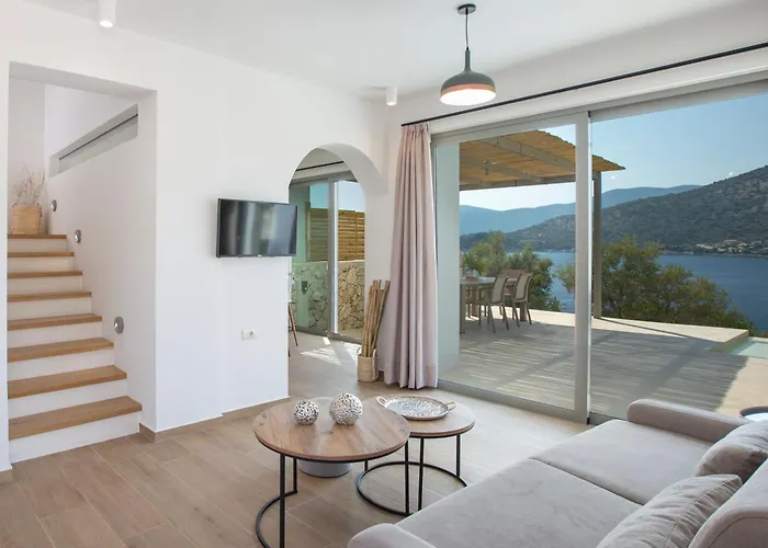 Villa Armiriki-private Sea Access